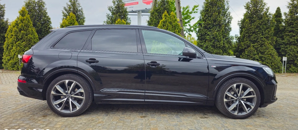 Audi Q7 cena 235900 przebieg: 58000, rok produkcji 2021 z Wrocław małe 379